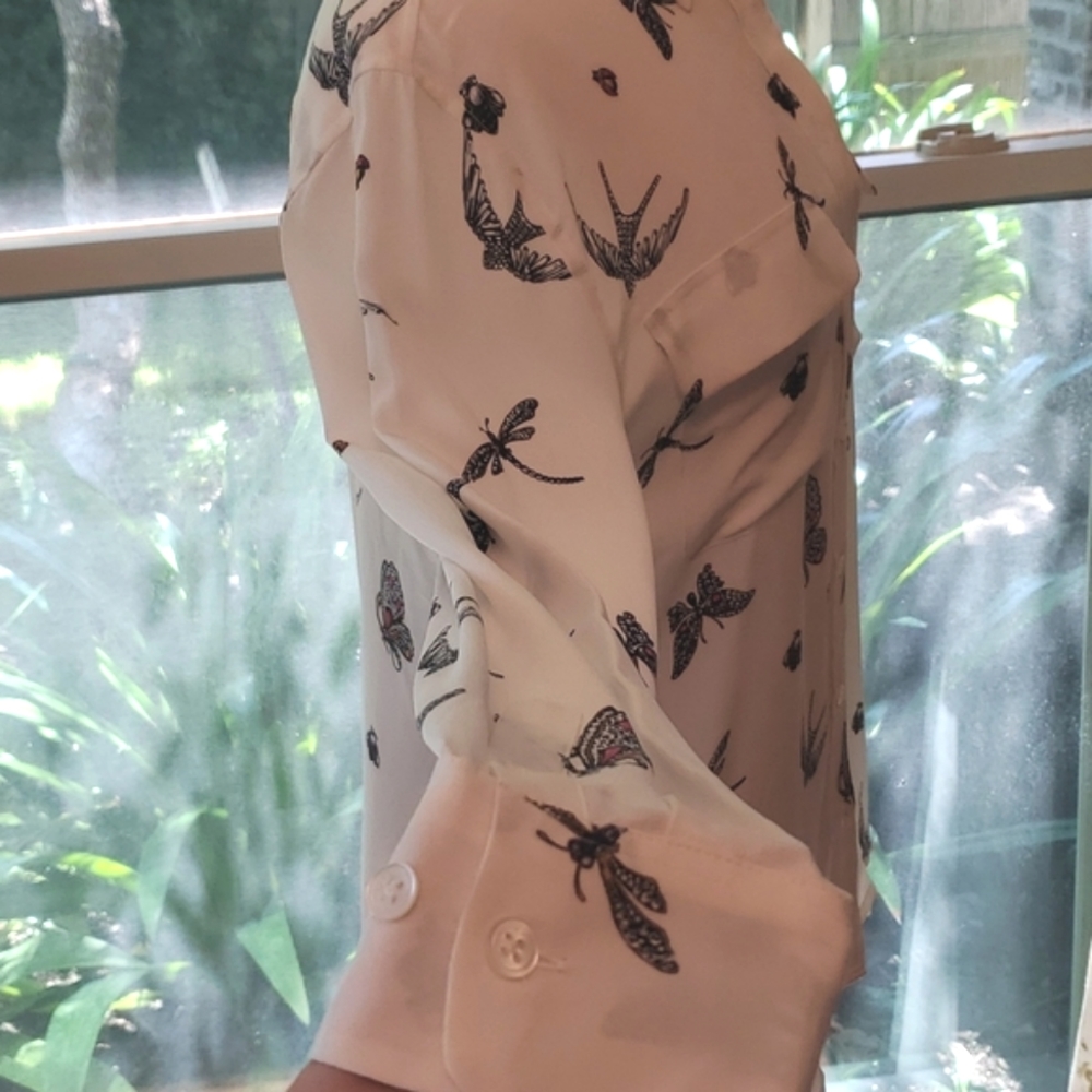 NEW Equipment Femme 100% Silk Button-up - Picture 6 of 12